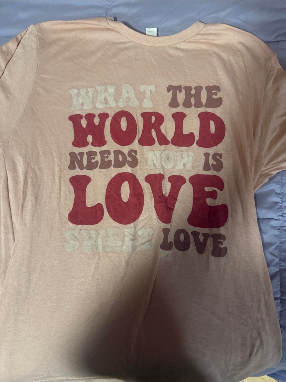 Graphic Tee "What The World Needs Now Is Love" - Blush Pink